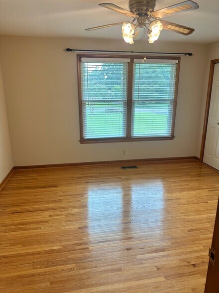 Building Photo - 2916 Windemere Cir