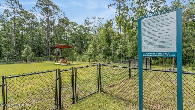 Building Photo - 120 Summer Moon Dr