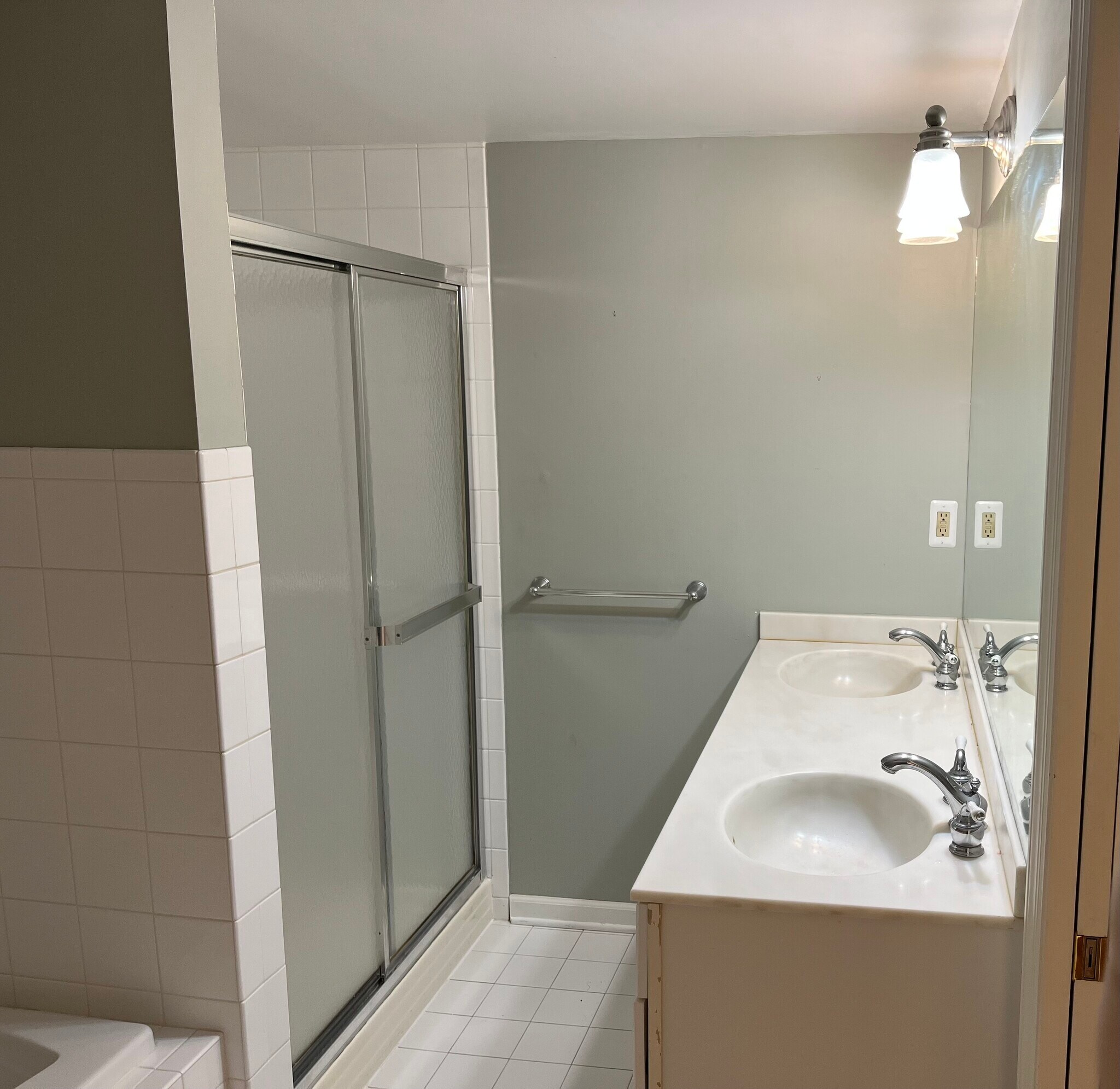 Bathroom - 277 Snowden Ln