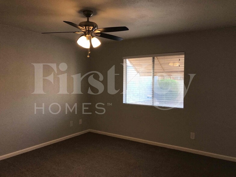 Building Photo - 8923 W Harmont Dr