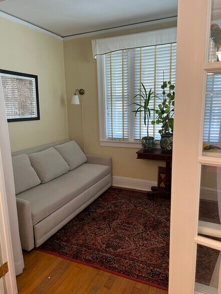 Building Photo - 3401 Greenway