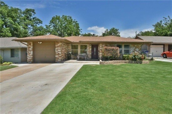 Building Photo - 1737 Westchester Drive