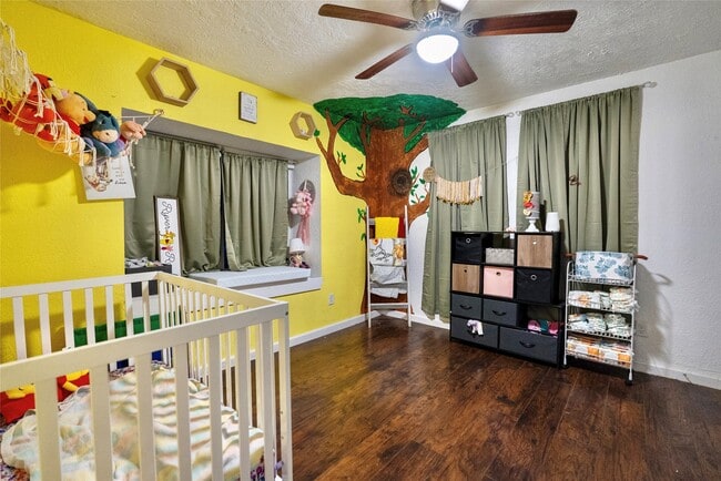 Building Photo - 508 Clear Lake Rd