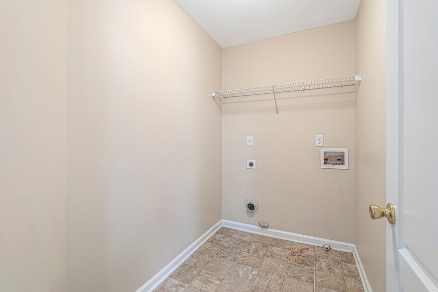 Building Photo - 1807 Preserve Creek Way