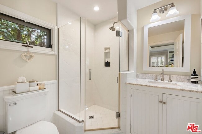 Building Photo - 2818 Washington Ave