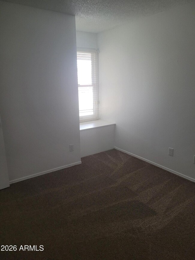 Building Photo - 2034 S Playa