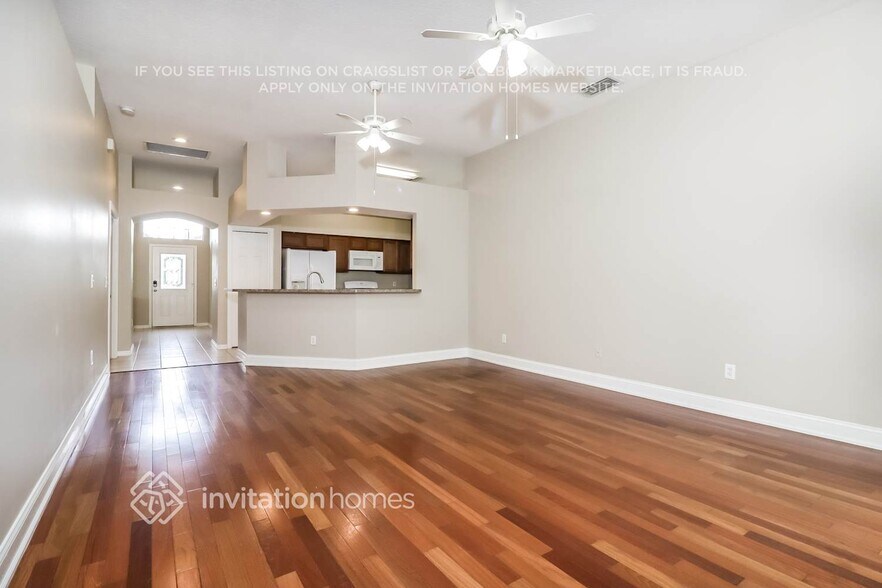 Building Photo - 1447 Baythorn Dr