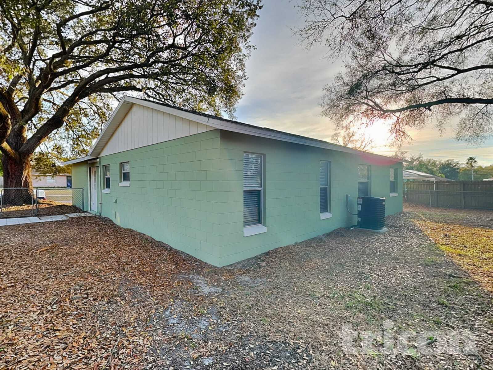 Building Photo - 605 Missionwoode Dr