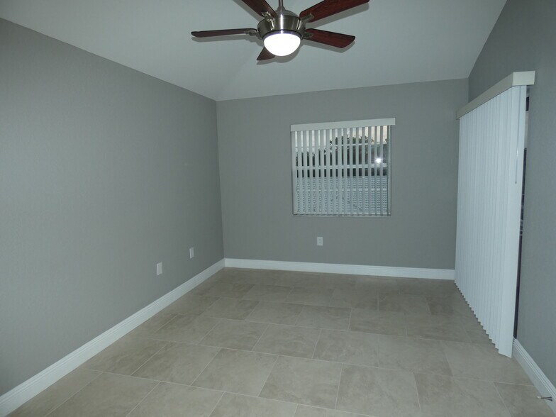 Building Photo - 2851 N Oakland Forest Dr