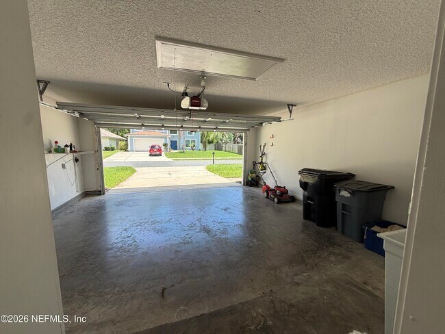 Building Photo - 1442 Laurel Oak Dr