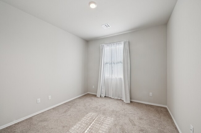 Building Photo - 4266 W Vlg Pk Dr