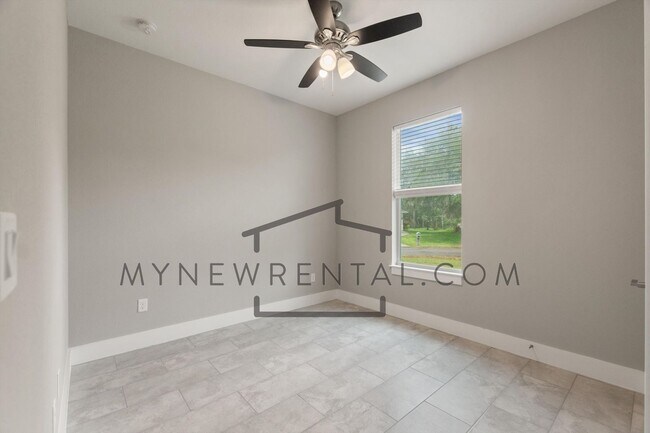 Building Photo - Deposit-Free! Modern, energy efficient hom...