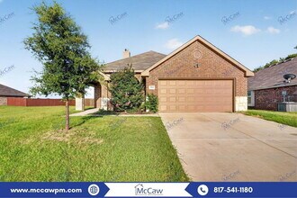 Building Photo - 324 Greenhaven Dr