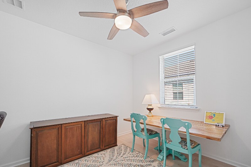 Building Photo - 9337 Cool Breeze Dr