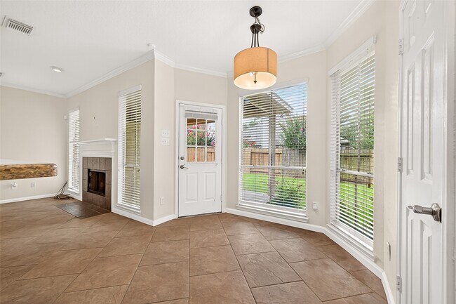 Building Photo - 12831 Dove Point Ln