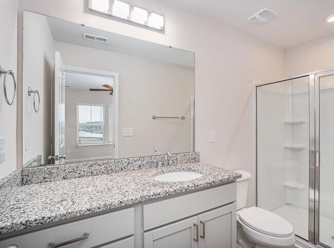 Building Photo - Spacious 3-Bed, 2.5-Bath End Unit Townhome