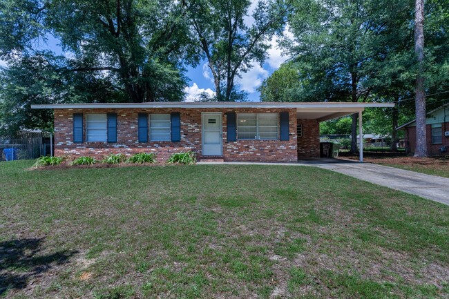 Primary Photo - Newly Renovated 3/1.5 Home in East Columbus