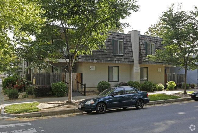 Primary Photo - New Era Apartments
