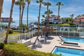 Building Photo - 363 Pinellas Bayway S
