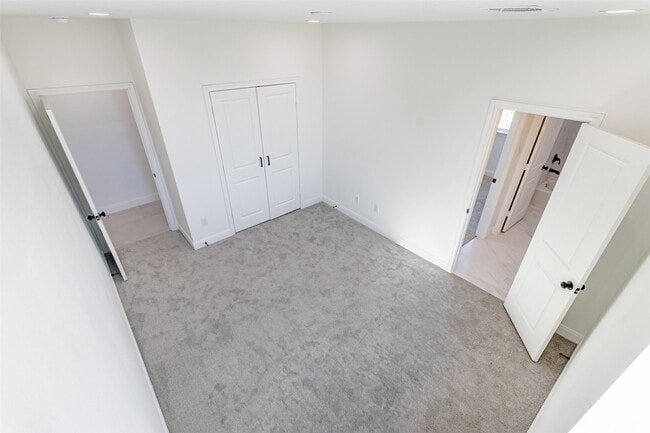 Building Photo - 4008 Bennington St