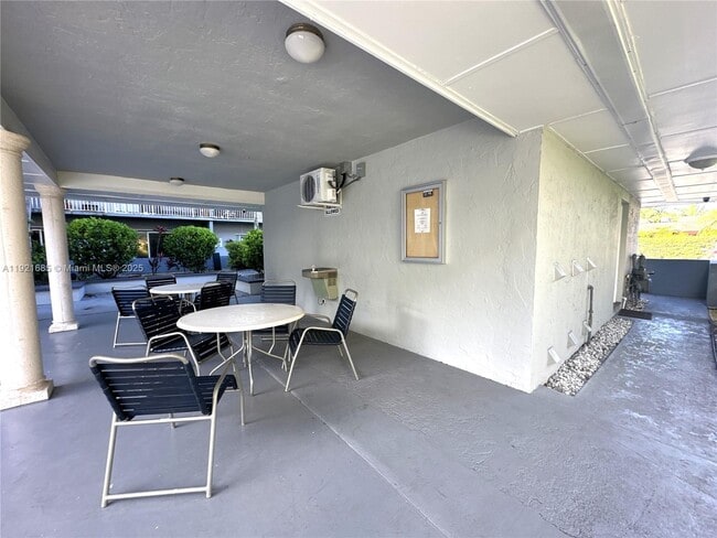 Building Photo - 7403 SW 82nd St