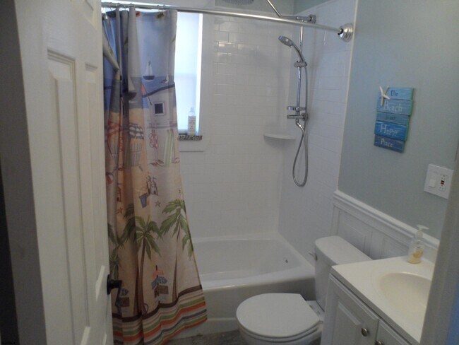 Building Photo - 218 N Haverford Ave