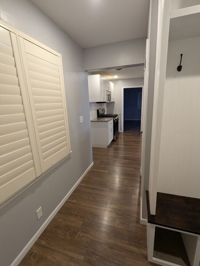 Building Photo - Charming & Spacious Home in the Heart of Richfield