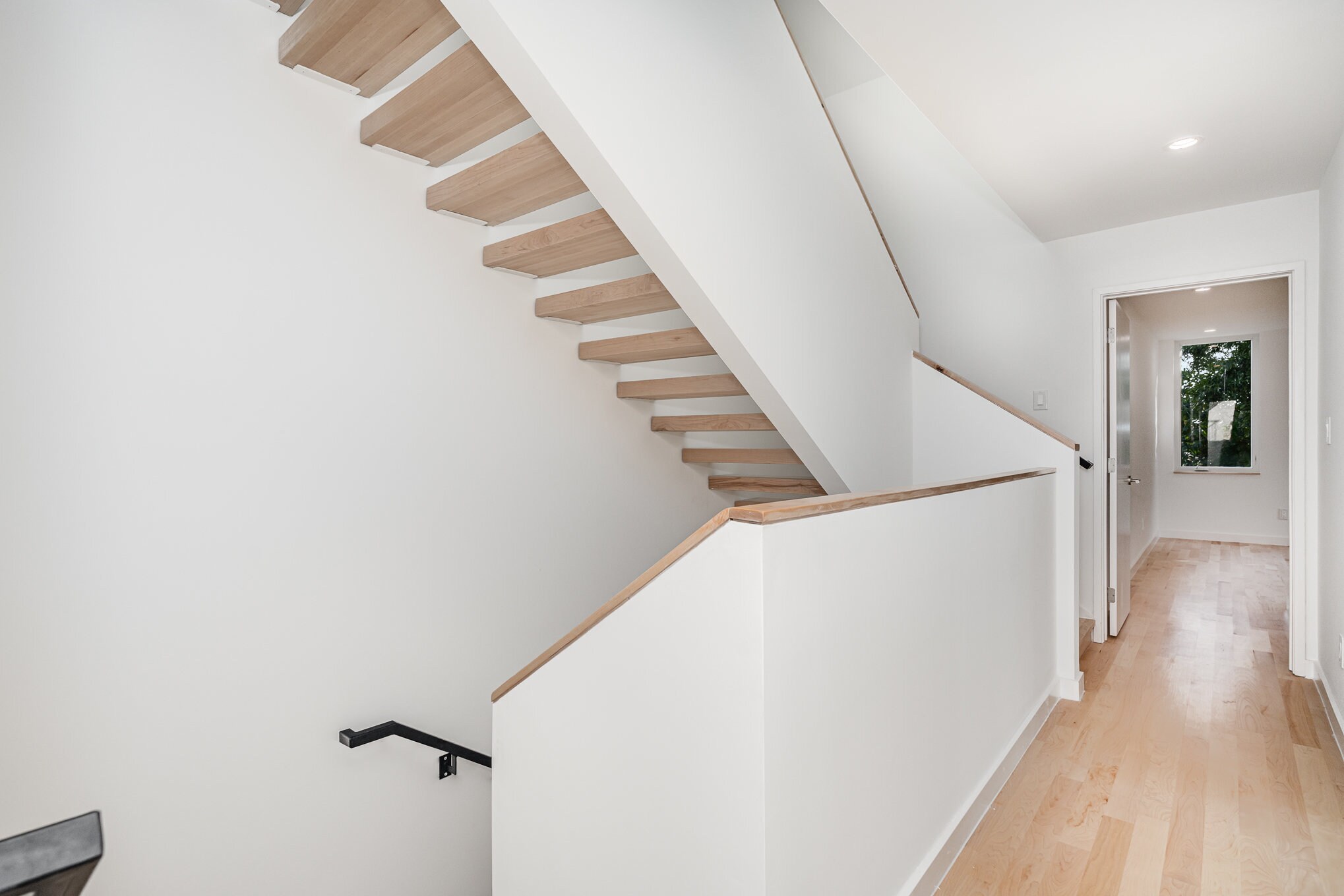 Building Photo - 515 W Lenoir St