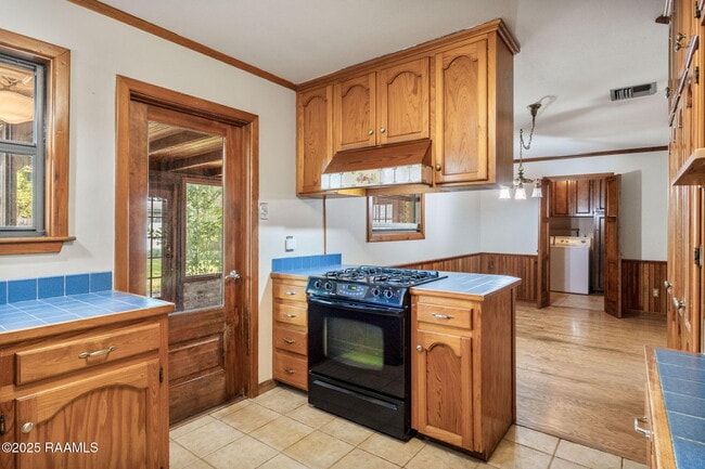 Building Photo - 505 Dafney Dr