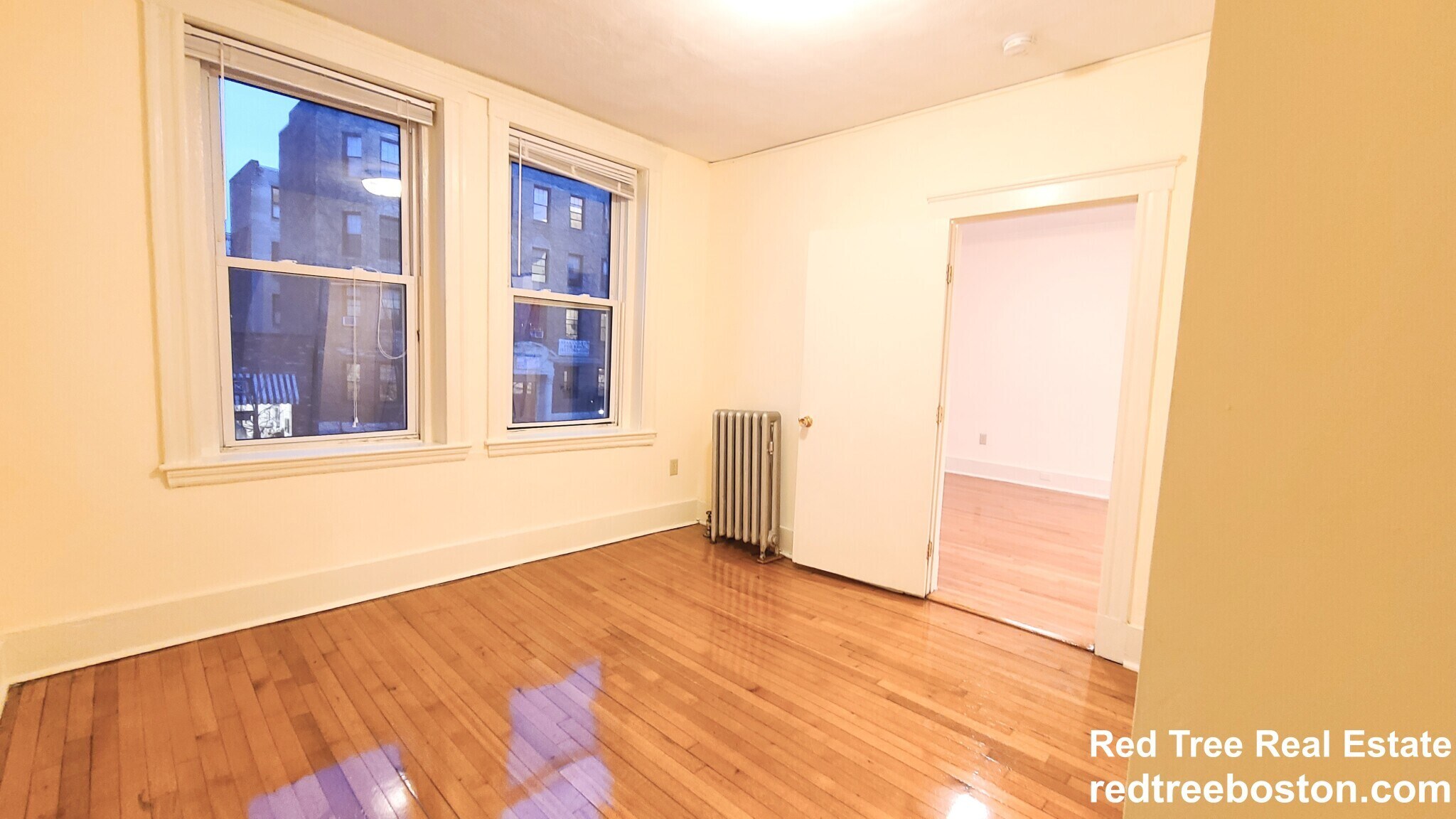 Building Photo - 51 Queensberry St