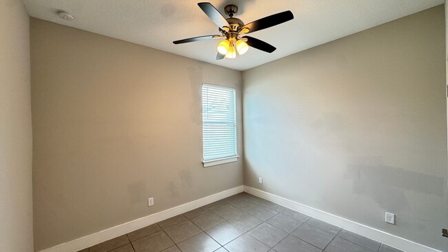 Building Photo - Beautiful 4 Br/2 Ba Home in Poinciana!!