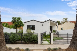 Building Photo - 2911 S Rimpau Blvd