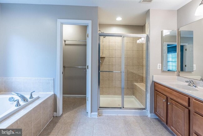 Building Photo - 117 Herndon Mill Cir