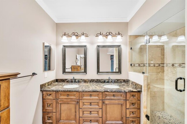 Building Photo - 7644 Elm Ridge Dr