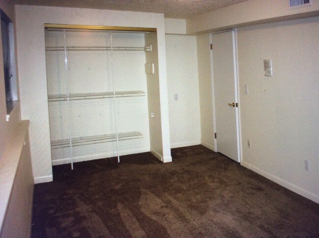 Bedroom 4 down stairs - 5095 SW 163rd Ave