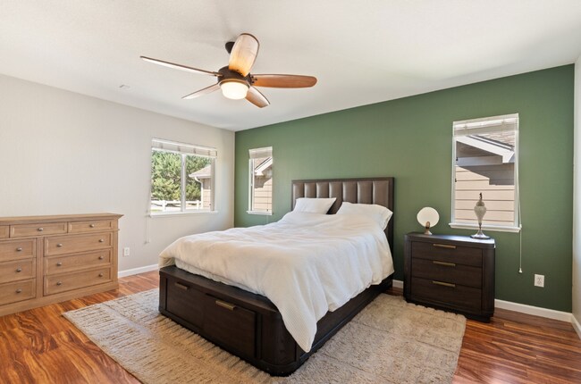 Building Photo - Low-Maintenance Living in Colorado Springs...