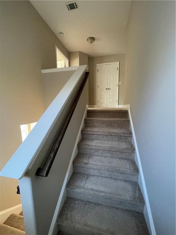 Building Photo - 495 Kirkland Dr