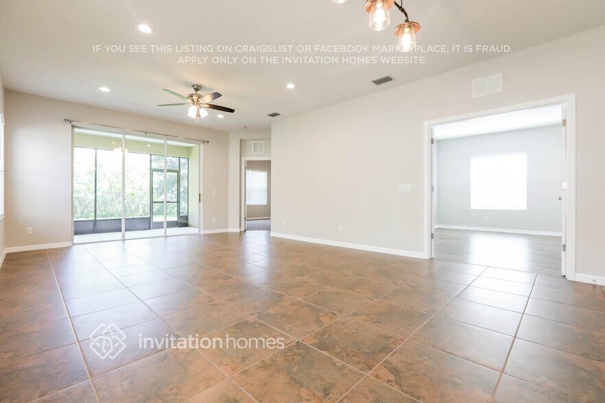 Building Photo - 11113 Encanto Terrace
