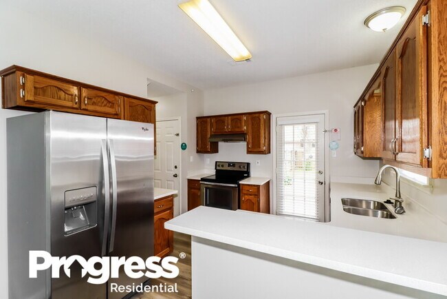 Building Photo - 8682 Overcup Oaks Dr