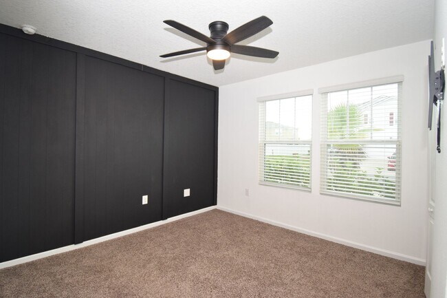 Building Photo - Welcome to Alta Lakes -  A Beautiful 4 Bed...
