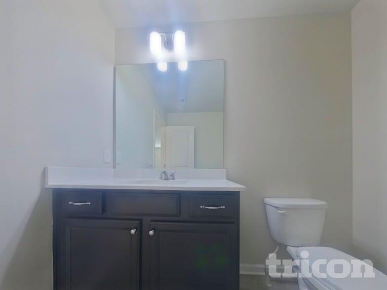 Building Photo - 2241 Westside Dr