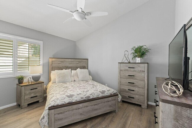 Building Photo - 77630 Cll Las Brisas W