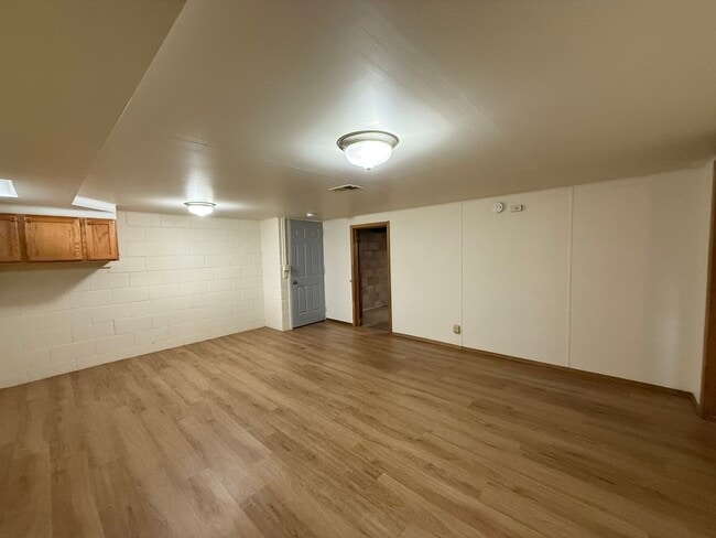 Building Photo - 1954-1956 Hazelwood St