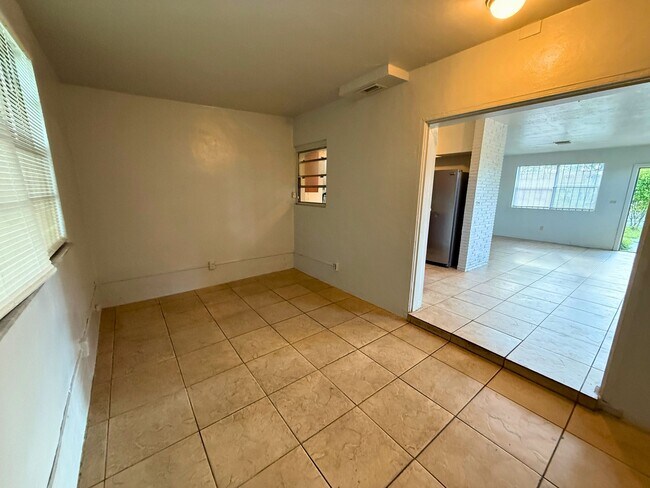 Building Photo - 9745 NW 20th Ave