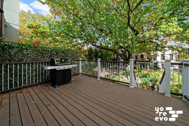 Building Photo - https://yoreevo.com/