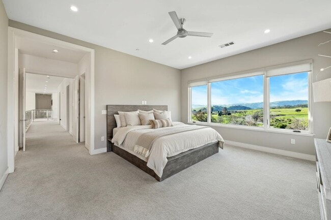 Building Photo - 7778 Laguna Heights Ct