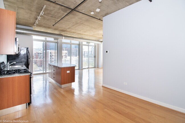 Building Photo - 111 S Morgan St