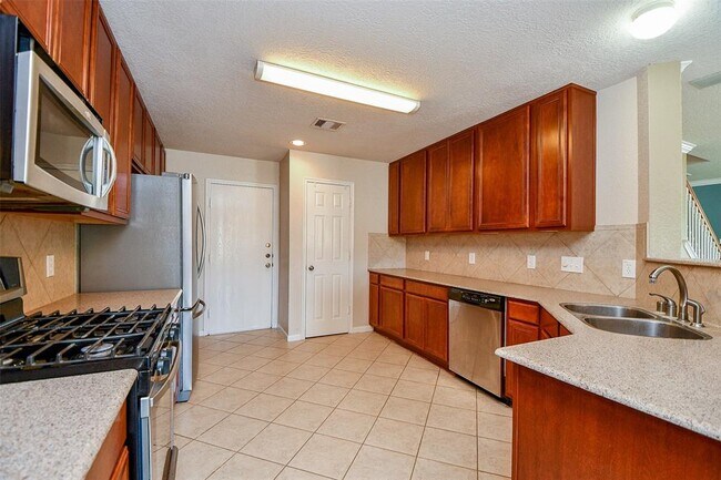 Building Photo - 22238 Orchard Dale Dr