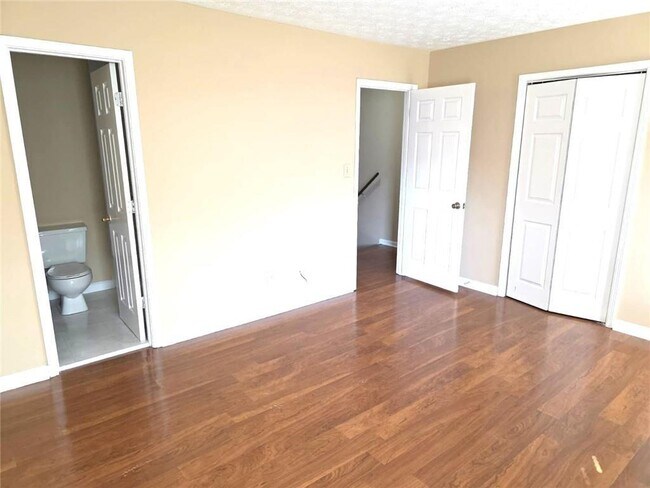 Building Photo - 2378 Cove Rd