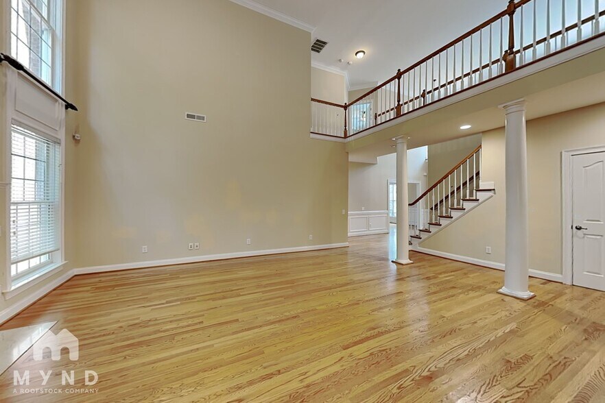 Building Photo - 11644 James Richard Dr